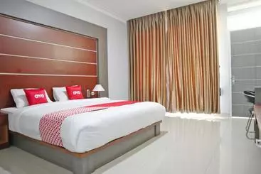 Hotel Oyo 1572 Orange Residence Syariah