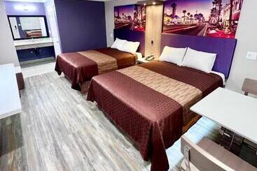 فندق Paradise Inn