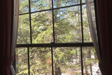 Inn Shirakabako Sakaeen