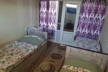 ペンション Guest House Ibrohim حلال