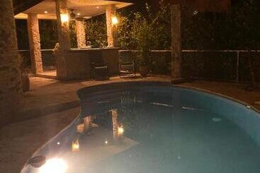 Casa Vistas Del Pacifico Bed & Breakfast