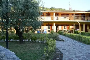 アパートホテル La Perla