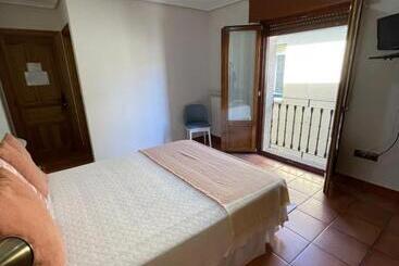 بنسيون Pensión Biazteri