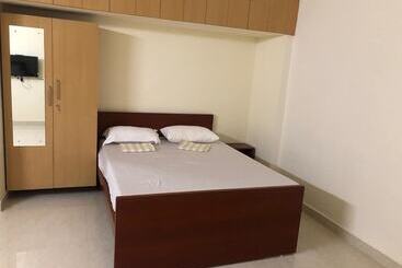 فندق Arn Guest House