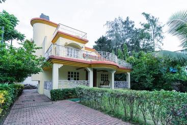 酒店 Capital O 47539 Capital O Umbergaon Club