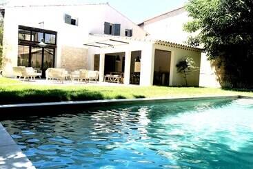 مبيت وإفطار Gabrielle Jeanne