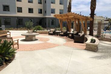 فندق Staybridge Suites Irvine   John Wayne Airport, An Ihg