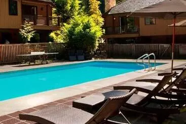 Hotel Loge Alta Crystal Resort At Mt Rainier