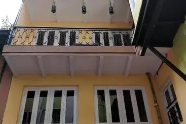 Bed and Breakfast Mani Homes