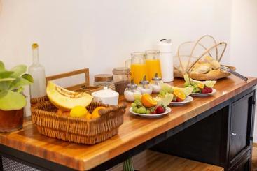 پانسیون Casa Tatu