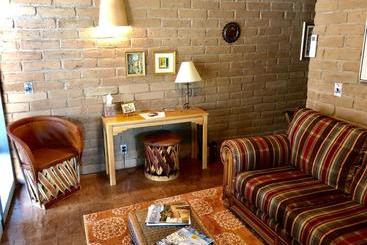 Casa Tierra Adobe Bed & Breakfast