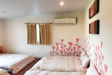 Bed and Breakfast 墾點心 Kenting Dessert 背包民宿