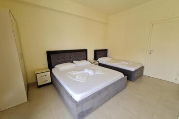 Aparthotel Rest Hour