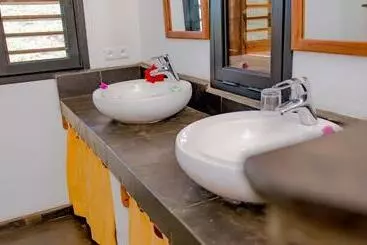 پانسیون Jj Et Euphrasie Lodge