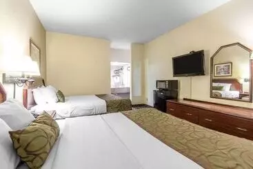 هتل Quality Inn Downtown