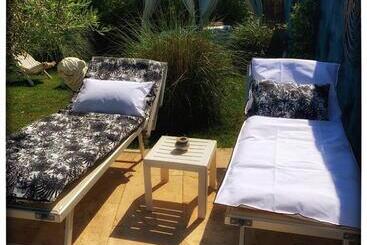 مبيت وإفطار Chambres D'hôtes Les Garçons