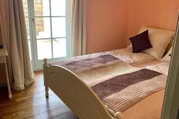 ユースホステル Patrick's Pub