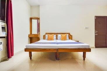 Spot On 38670 Hotel Diamond