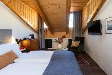 تختخواب و صبحانه Goldenstern Townhouse