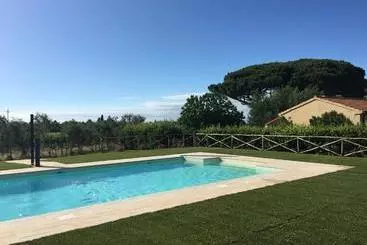 ホテル Agriturismo Quattro Pini