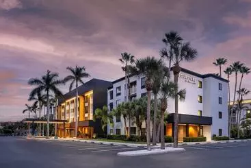בית מלון כפרי Courtyard By Marriott   Naples