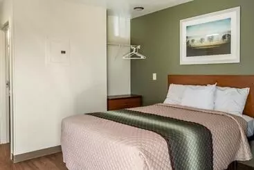 호텔 Hometowne Studios By Red Roof Eugene   Springfield