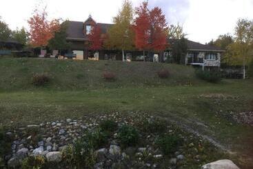 Hotell Auberge La Cote D Or