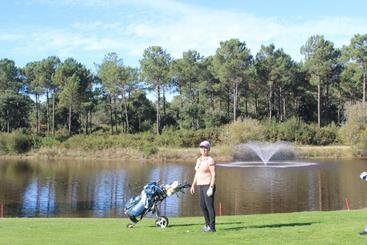 تختخواب و صبحانه Les Chambres Du Houron