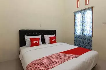 Hotel Oyo 1440 New Sejarah