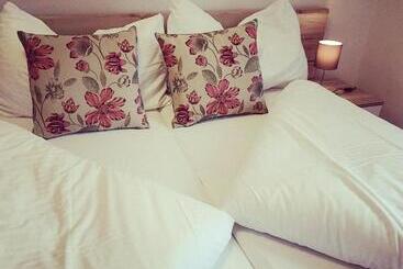 ホテル Rosengärtli