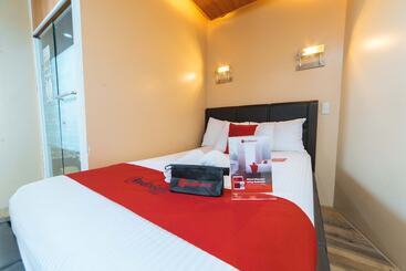 Hotel Reddoorz@lawaan Roxas City