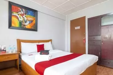 ユースホステル Reddoorz Near Peoples Park Tagaytay
