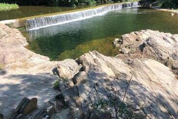 膳宿费 Mas La Tabatière