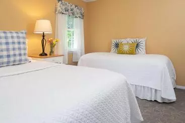 Hotel Dockside Guest Quarters