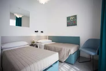 اقامتگاه Sisan Family Resort
