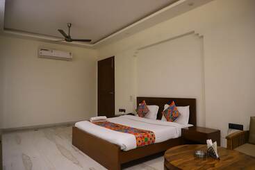 پانسیون Kumar Residency