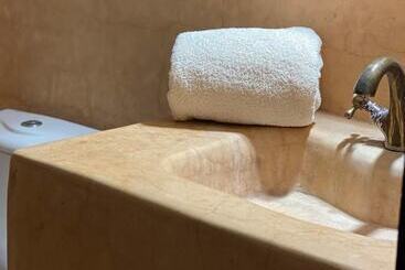 Pensió Les Jardins De Bounou