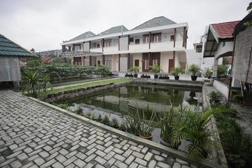 Pensão Reddoorz Syariah Near Bundaran Joeang