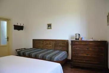 Hotel La Colombera In Toscana