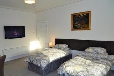 住宿加早餐  Silloth Holiday Accommodation Ensuite Rooms, Studios For 2, Apartments For 6