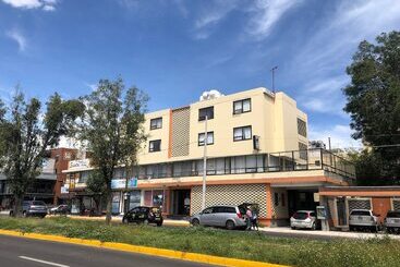 هتل Suites Puebla