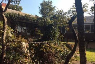 پانسیون Coolwaters Lodge