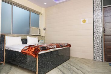 هتل Spot On 43881 New Era Guest House