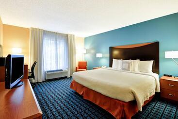 Otel Fairfield Inn & Suites Dallas Medical/market Center