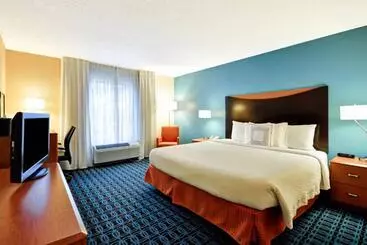 Отель Fairfield Inn & Suites Dallas Medical/market Center