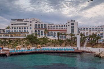 Infinity By Yelken Aquapark&resorts Kuşadasi