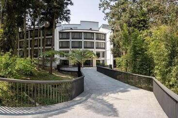 هتل Howard Resort Xitou