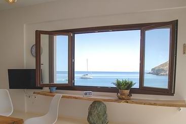 Pensionat Spathi Beach Suites Kea