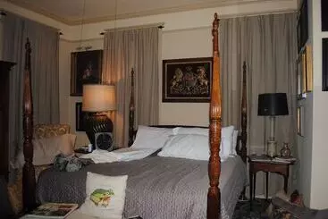 Otel Stay Fairfield   Fairfield Place And Fairfield Manor Bed & Breakfast