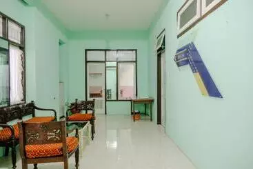 Otel Spot On 2046 Villa Hardi